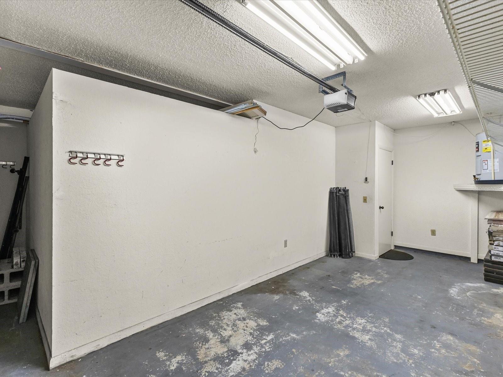 Image 32 of 40 For 8052 Spring Hill Drive