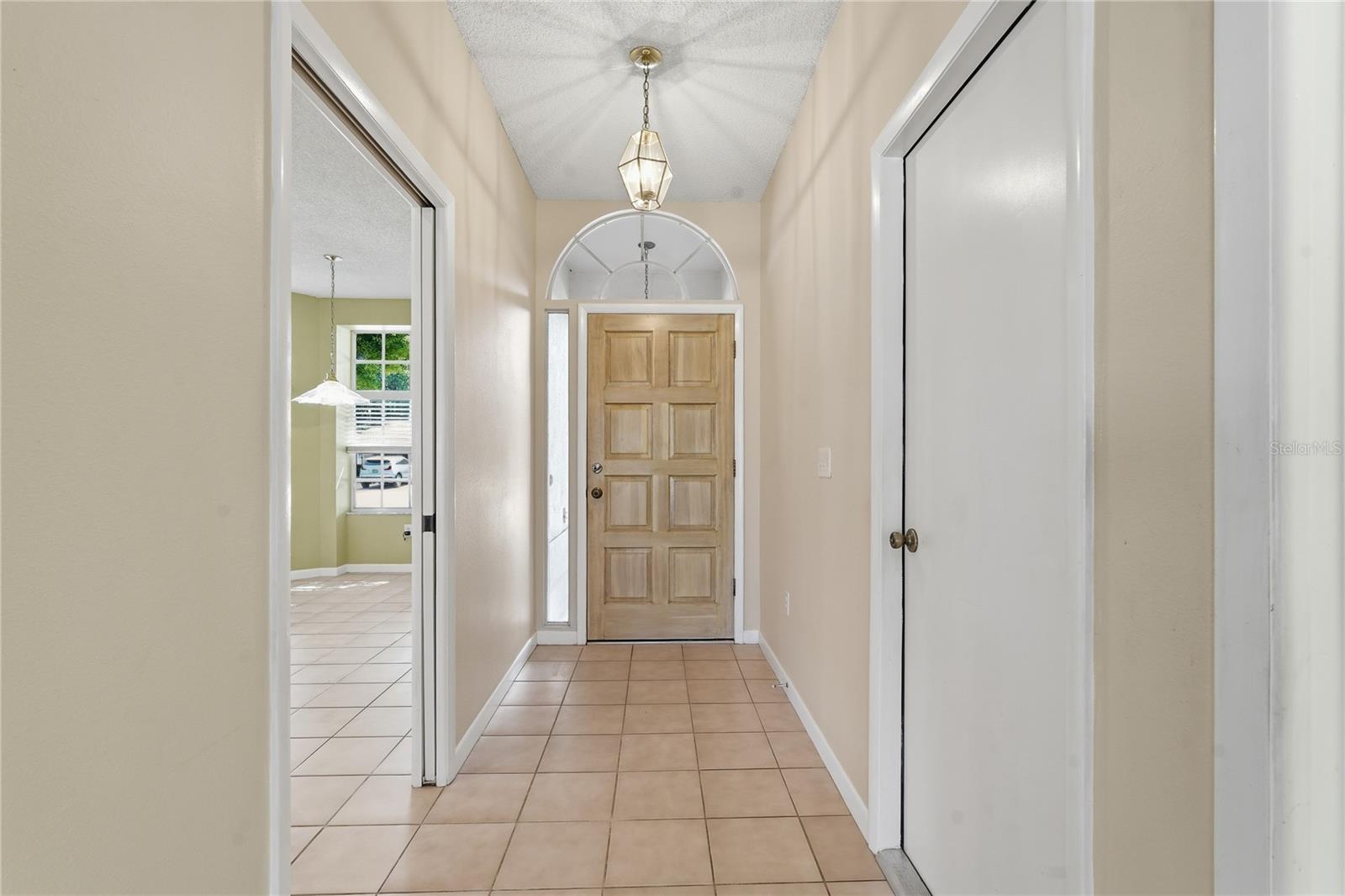 Image 4 of 64 For 1186 Dartford Drive
