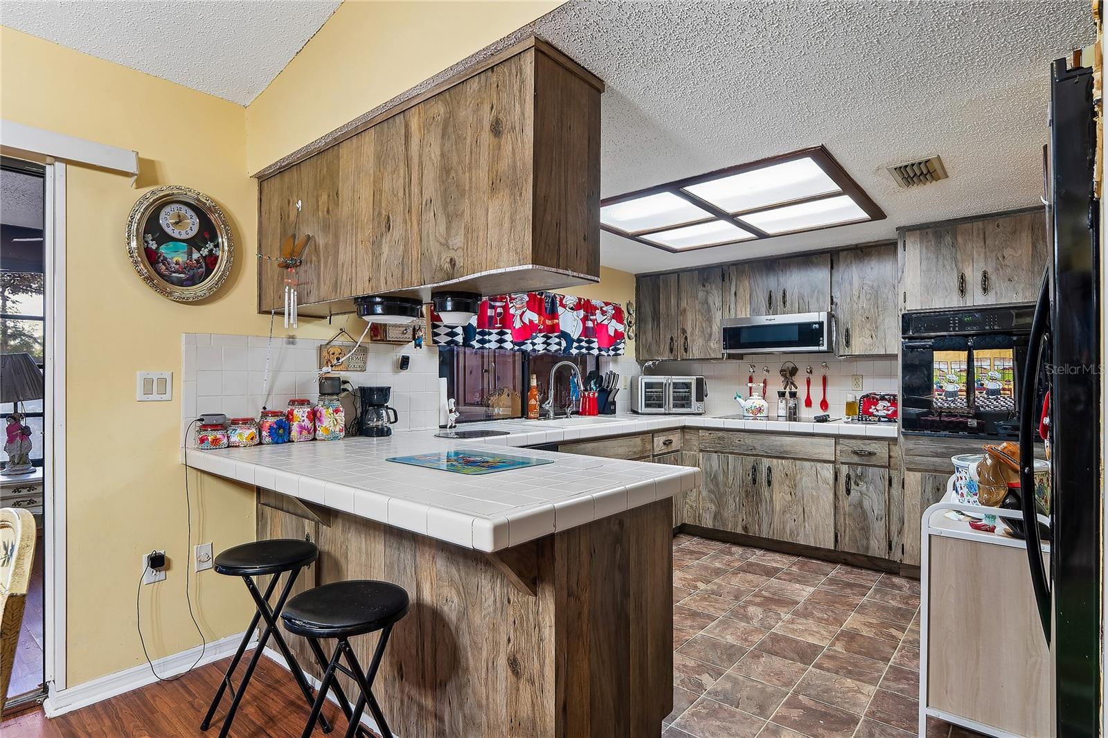 Image 14 of 49 For 11122 Maderia Street