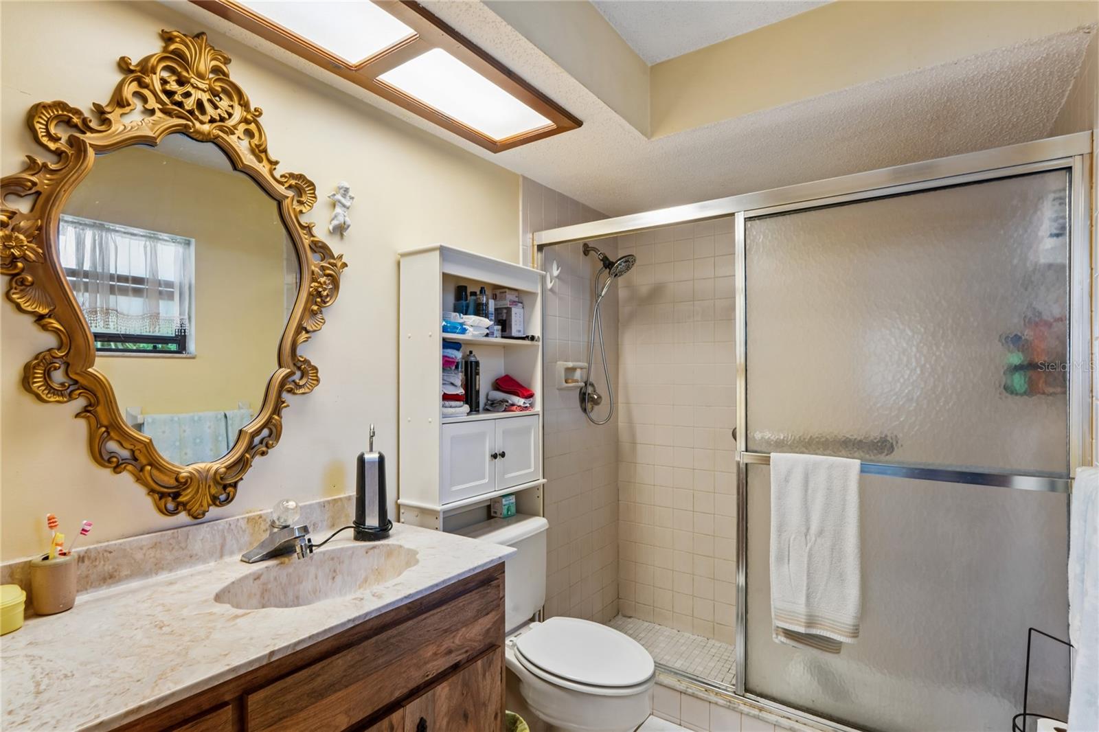 Image 22 of 49 For 11122 Maderia Street