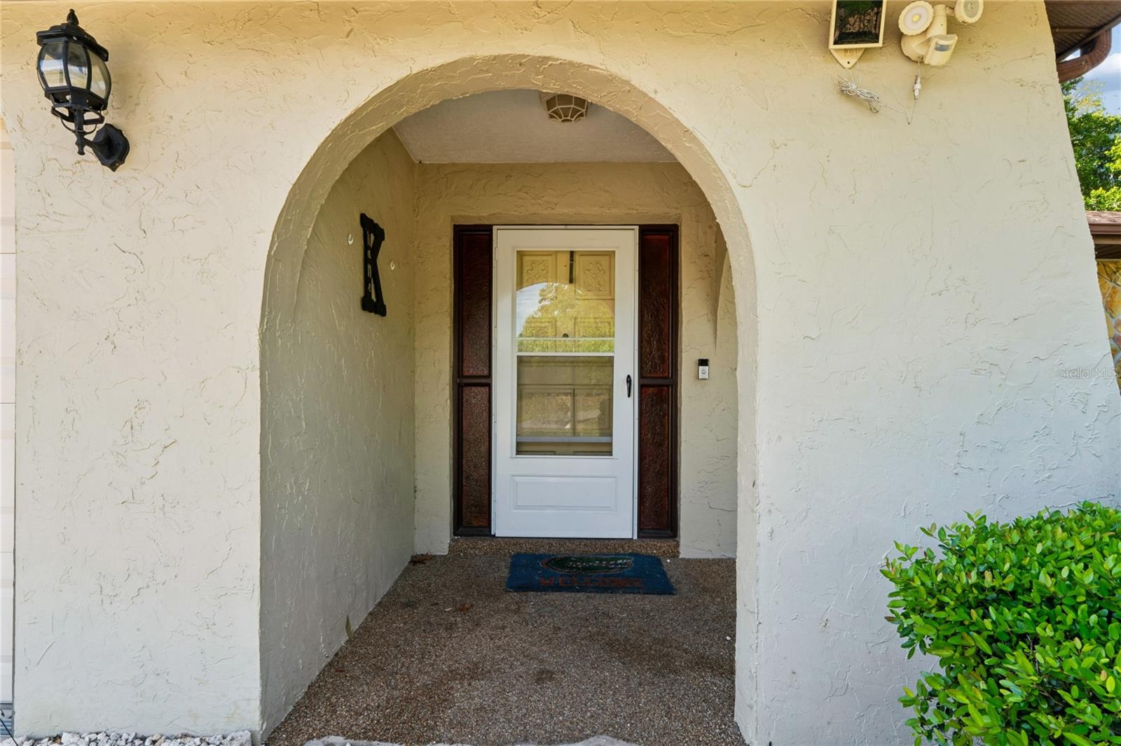 Image 4 of 49 For 11122 Maderia Street