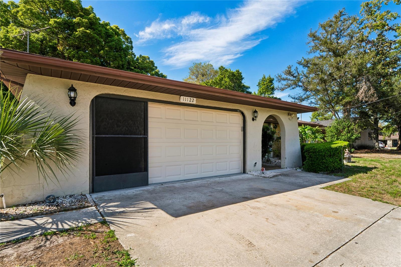 Image 42 of 49 For 11122 Maderia Street