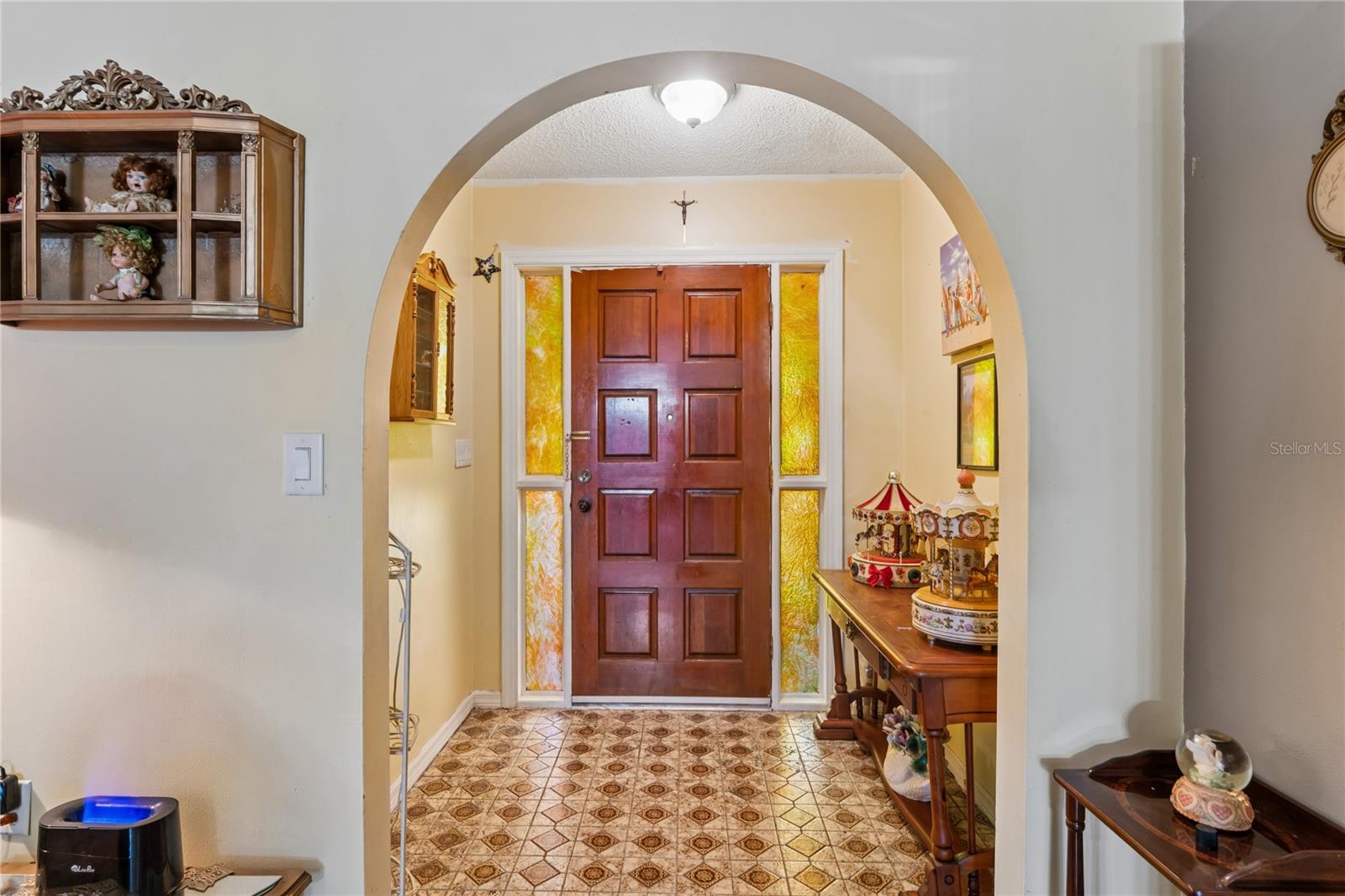 Image 5 of 49 For 11122 Maderia Street