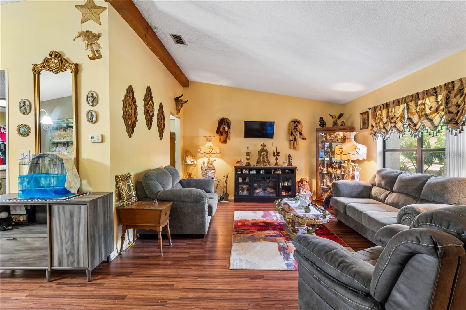 Image 7 of 49 For 11122 Maderia Street