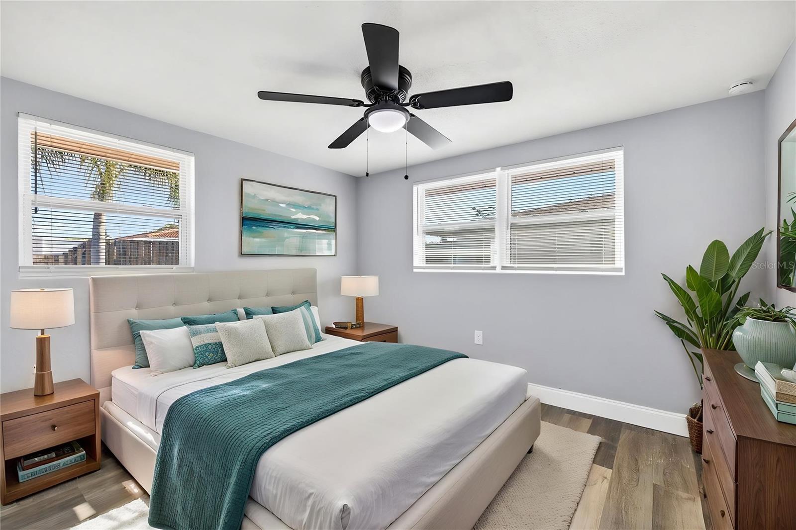 Listing photo id 10 for 7835 Lotus Drive