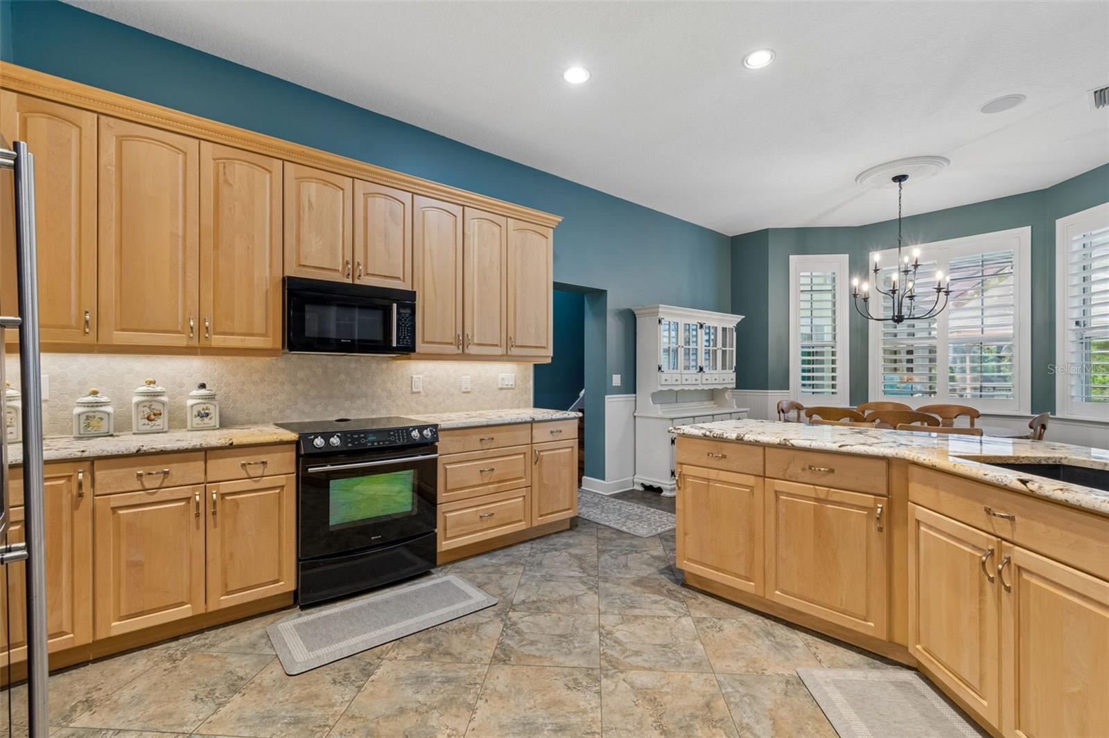 Image 16 of 74 For 5438 Drexel Road