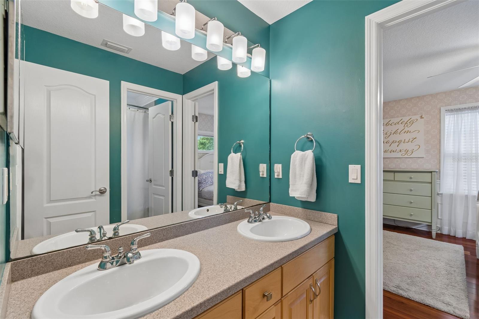 Image 40 of 74 For 5438 Drexel Road