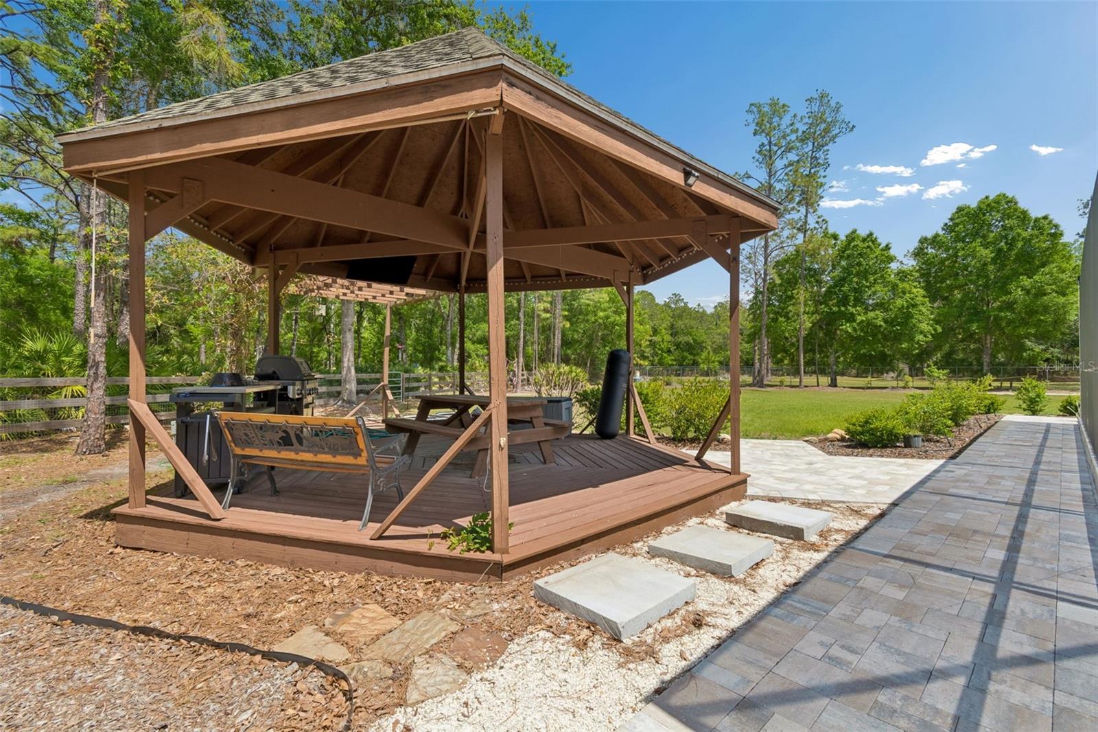 Image 61 of 74 For 5438 Drexel Road