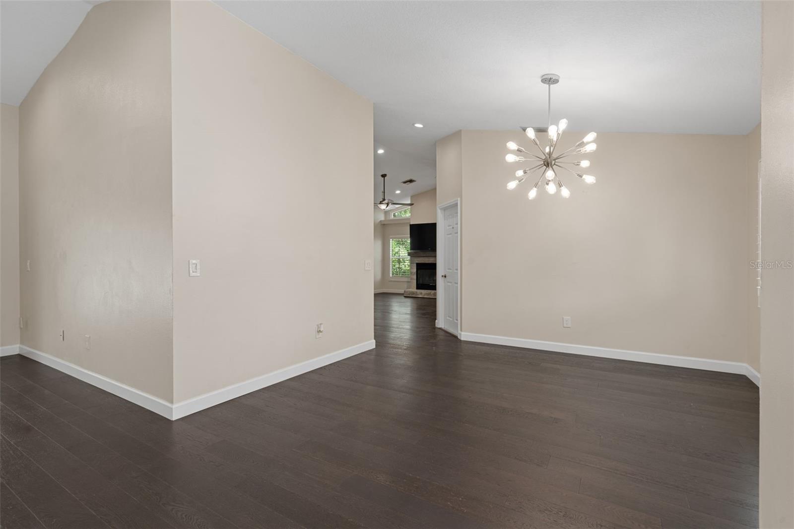 Image 14 of 75 For 3367 Black Oak Trail