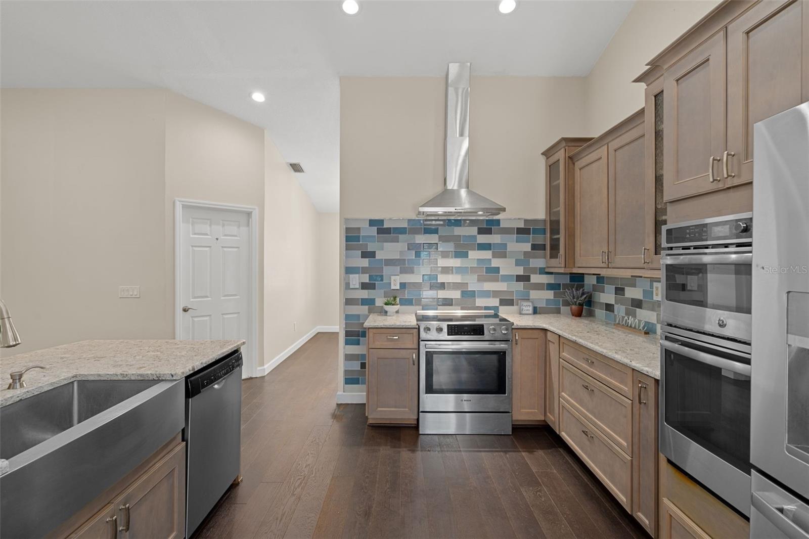 Image 27 of 75 For 3367 Black Oak Trail