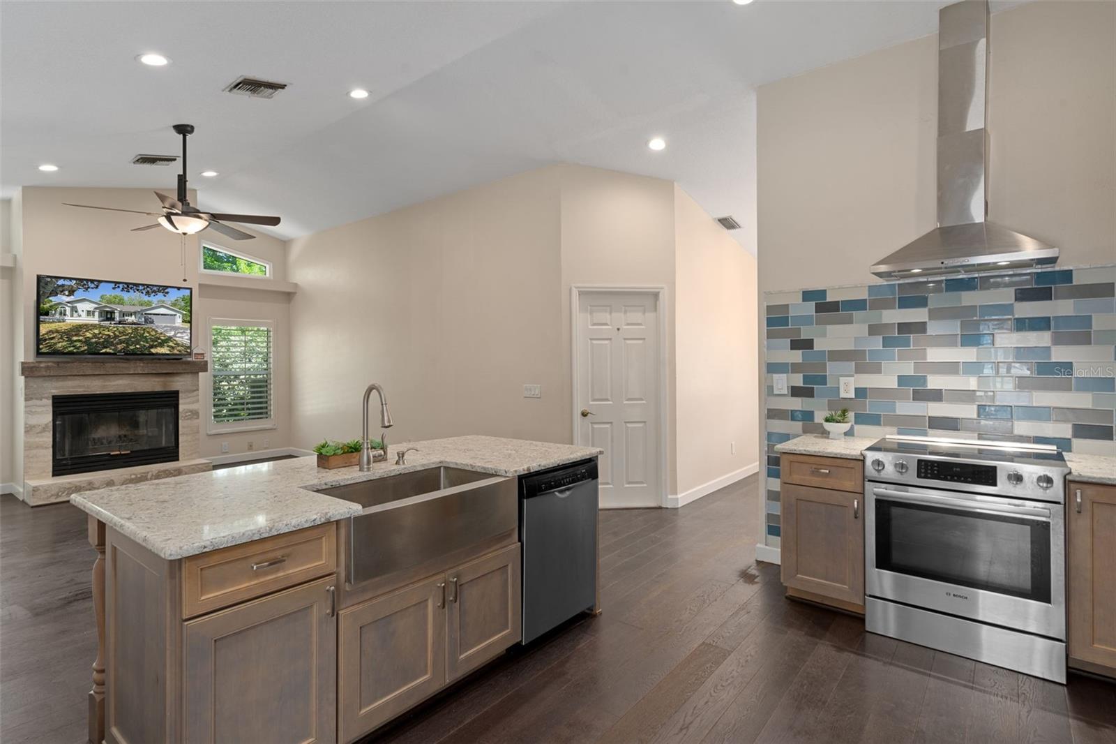 Image 28 of 75 For 3367 Black Oak Trail