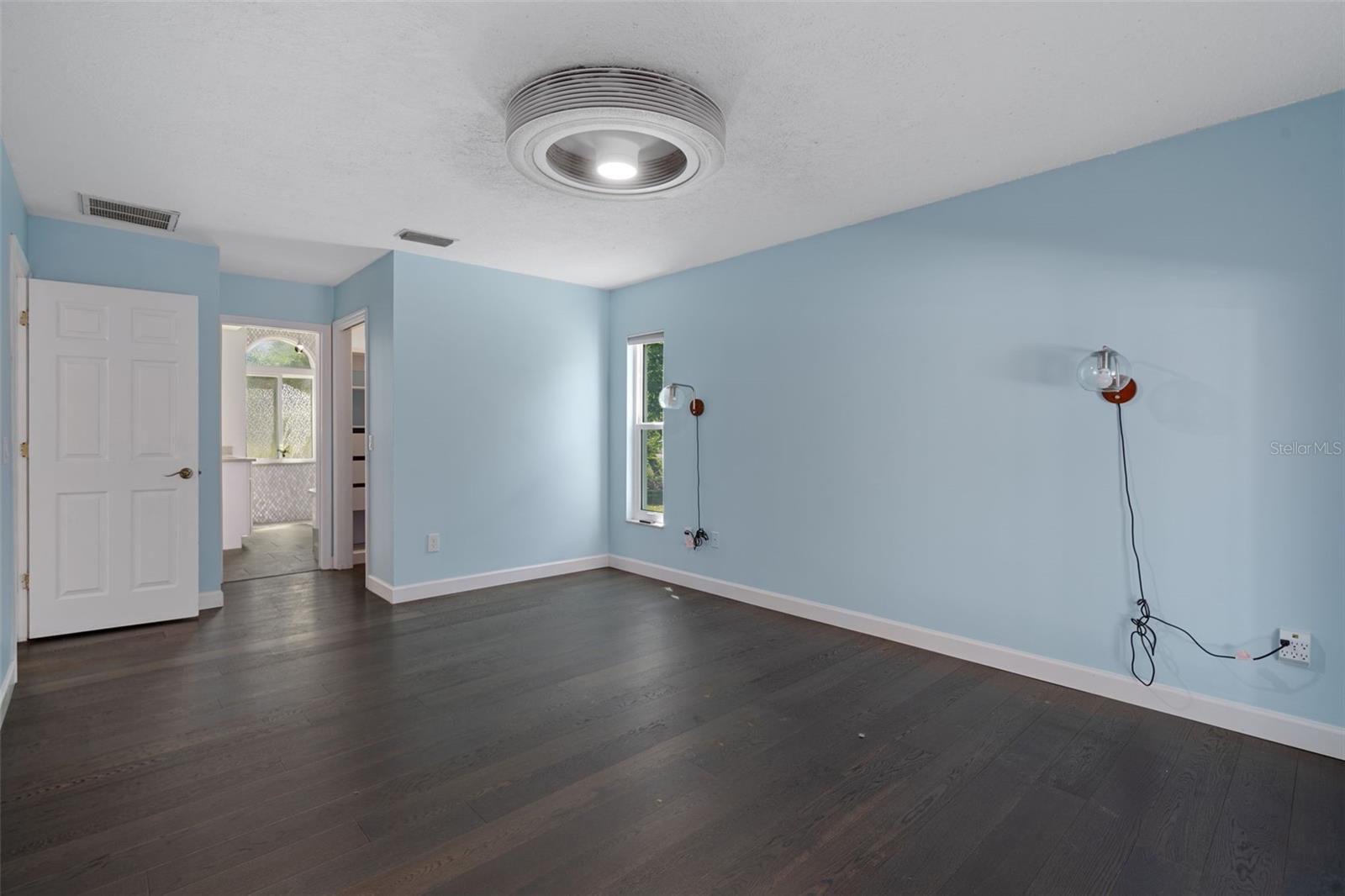 Image 33 of 75 For 3367 Black Oak Trail