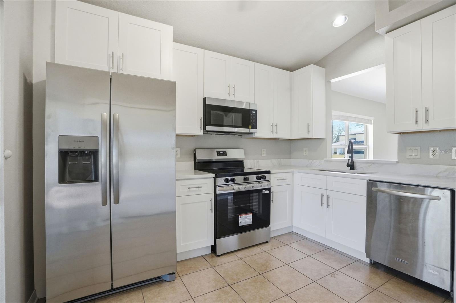 Image 17 of 58 For 8593 Silverbell Loop