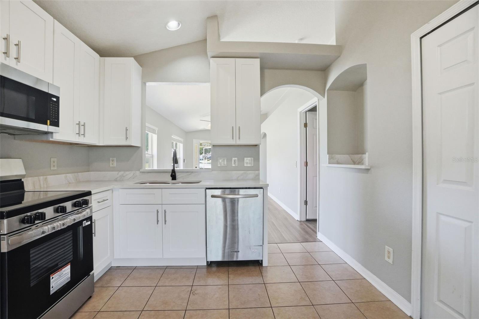 Image 18 of 58 For 8593 Silverbell Loop