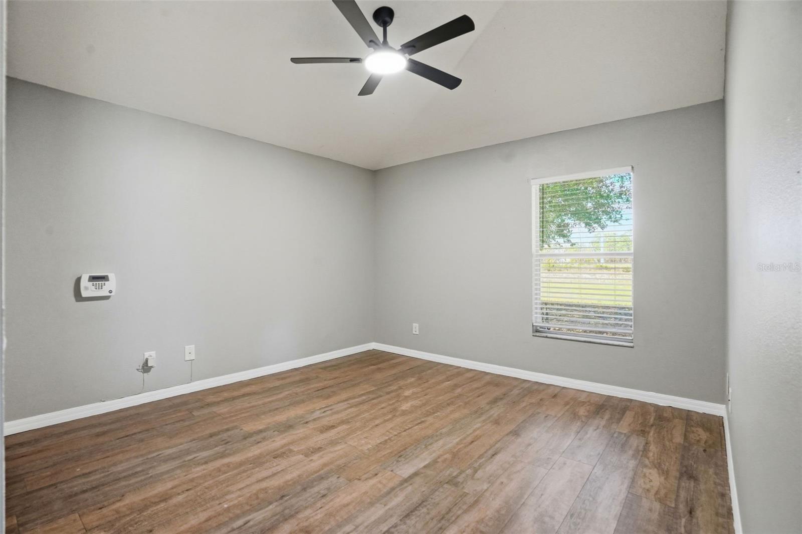 Image 30 of 58 For 8593 Silverbell Loop