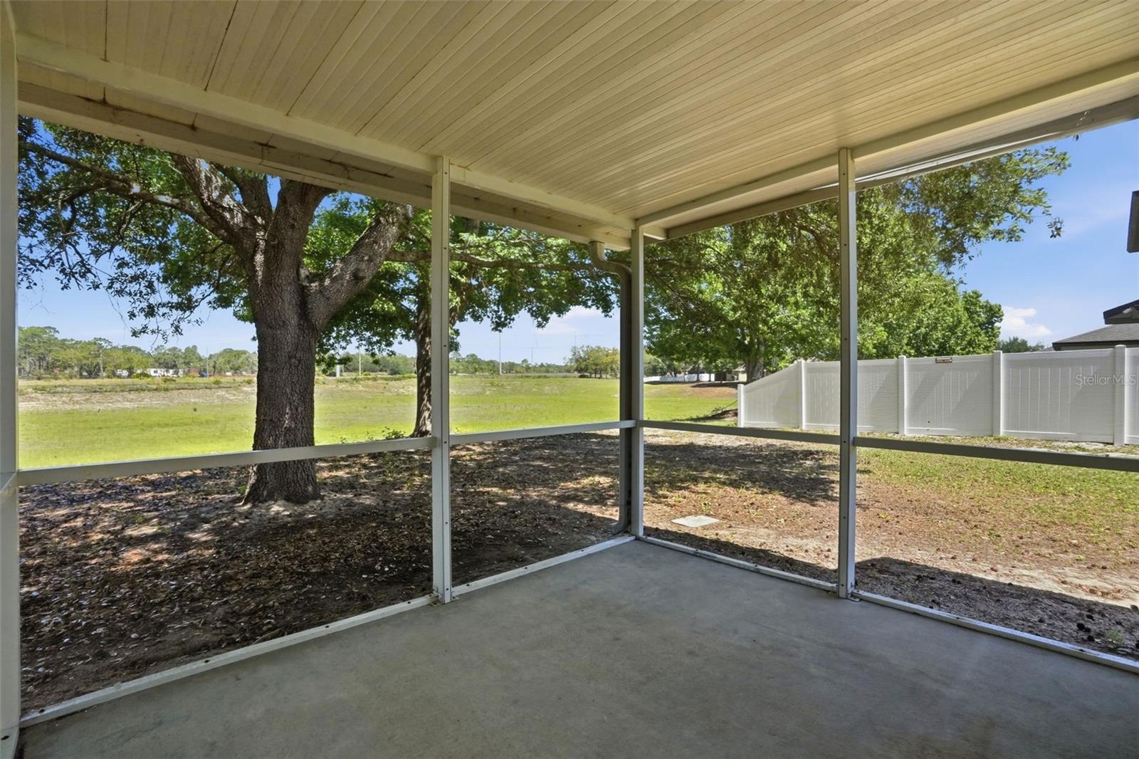 Image 37 of 58 For 8593 Silverbell Loop