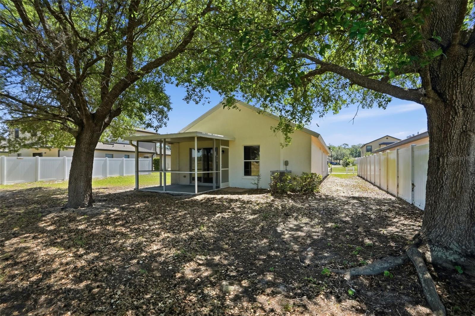 Image 39 of 58 For 8593 Silverbell Loop