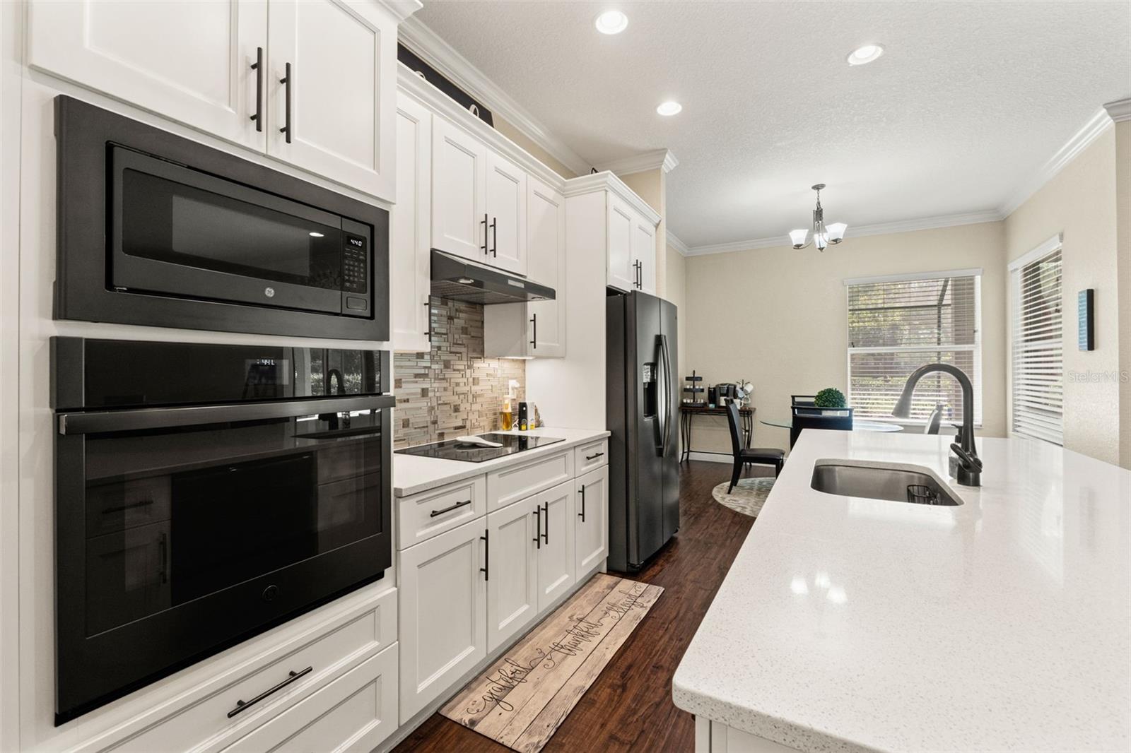 Image 12 of 45 For 2111 Maximilian Avenue