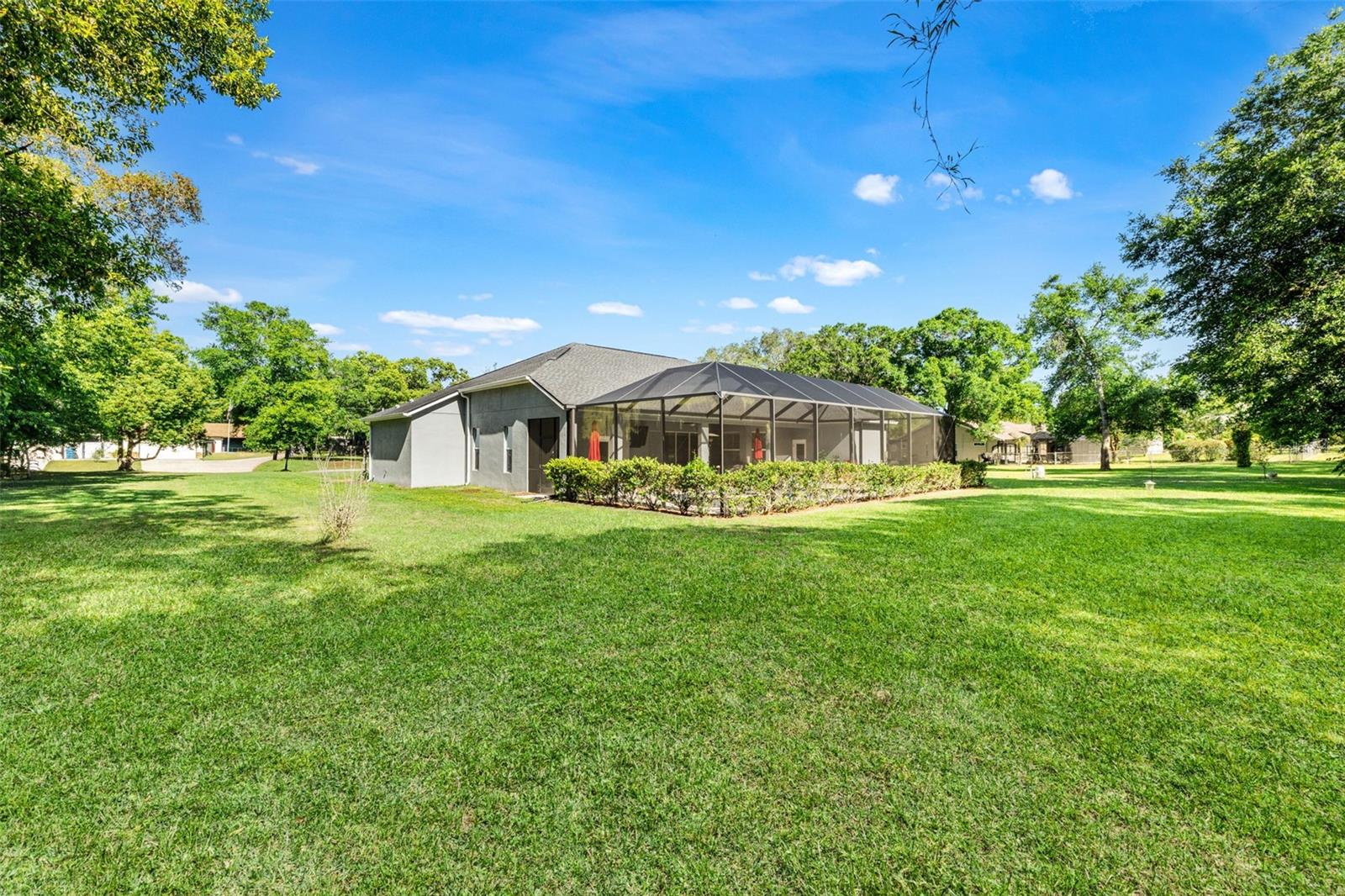 Image 39 of 45 For 2111 Maximilian Avenue