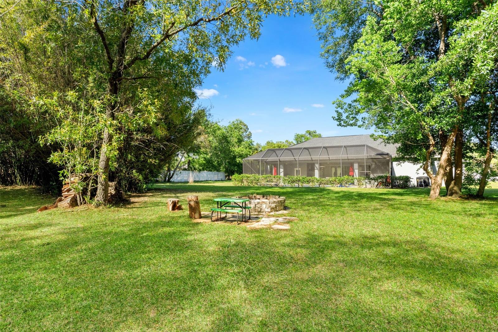 Image 40 of 45 For 2111 Maximilian Avenue