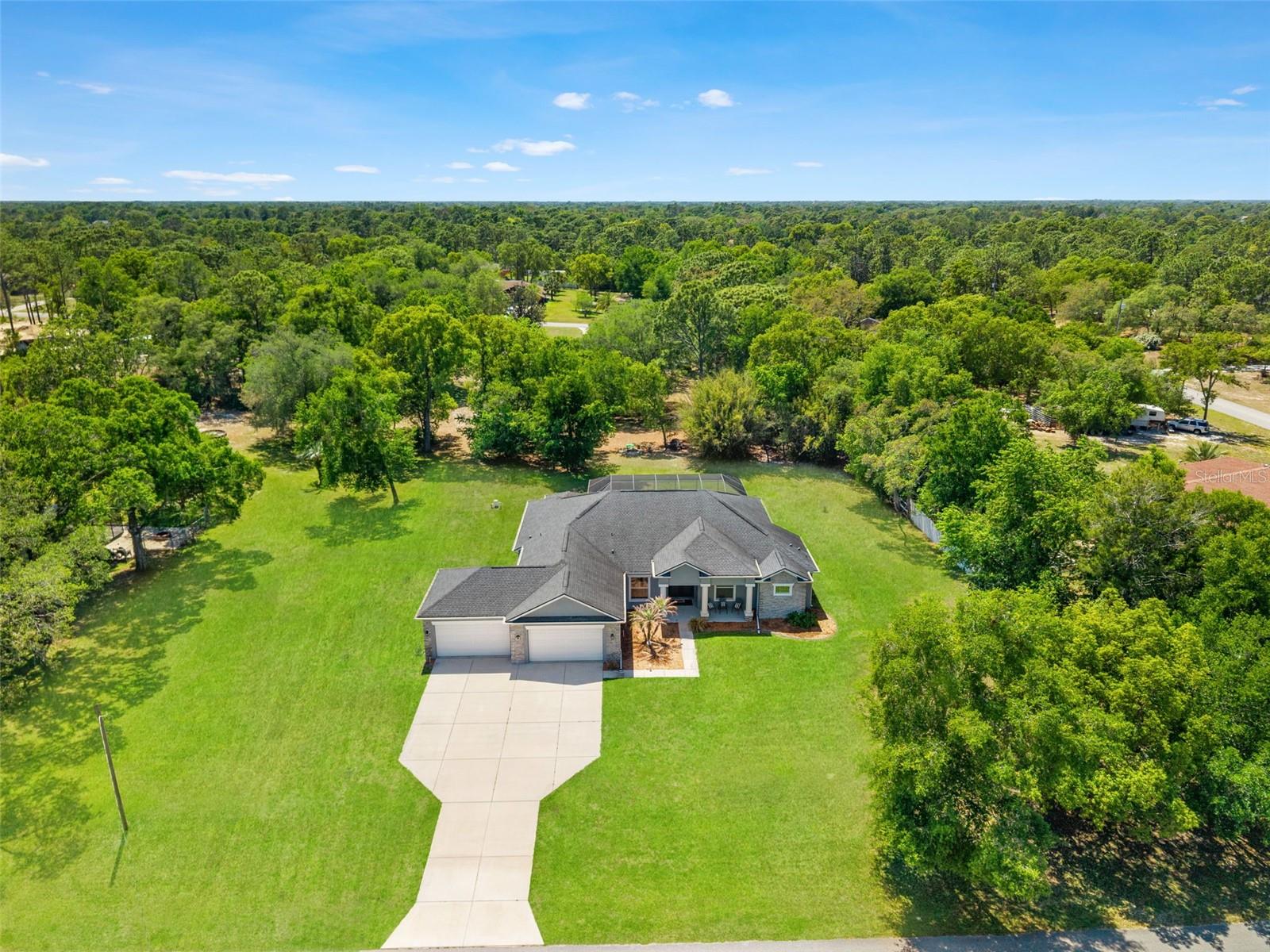 Image 43 of 45 For 2111 Maximilian Avenue