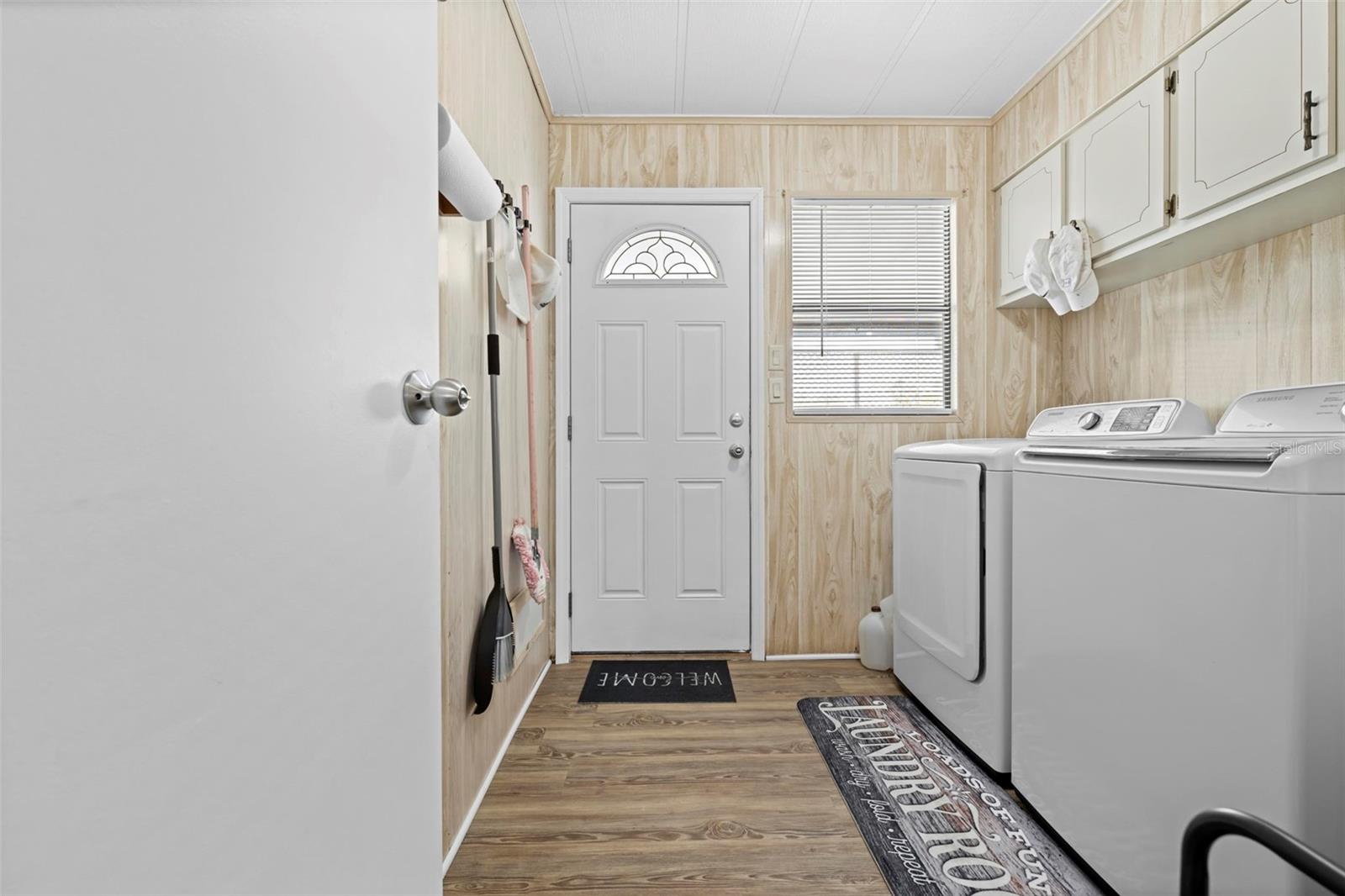 Image 11 of 38 For 14274 Sandhurst Street