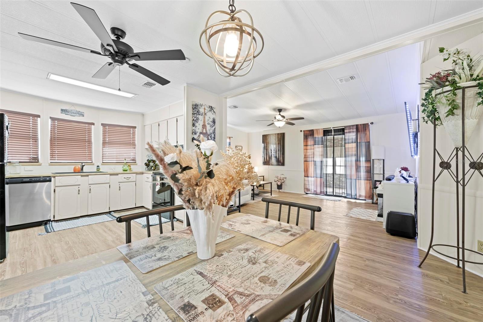 Image 15 of 38 For 14274 Sandhurst Street