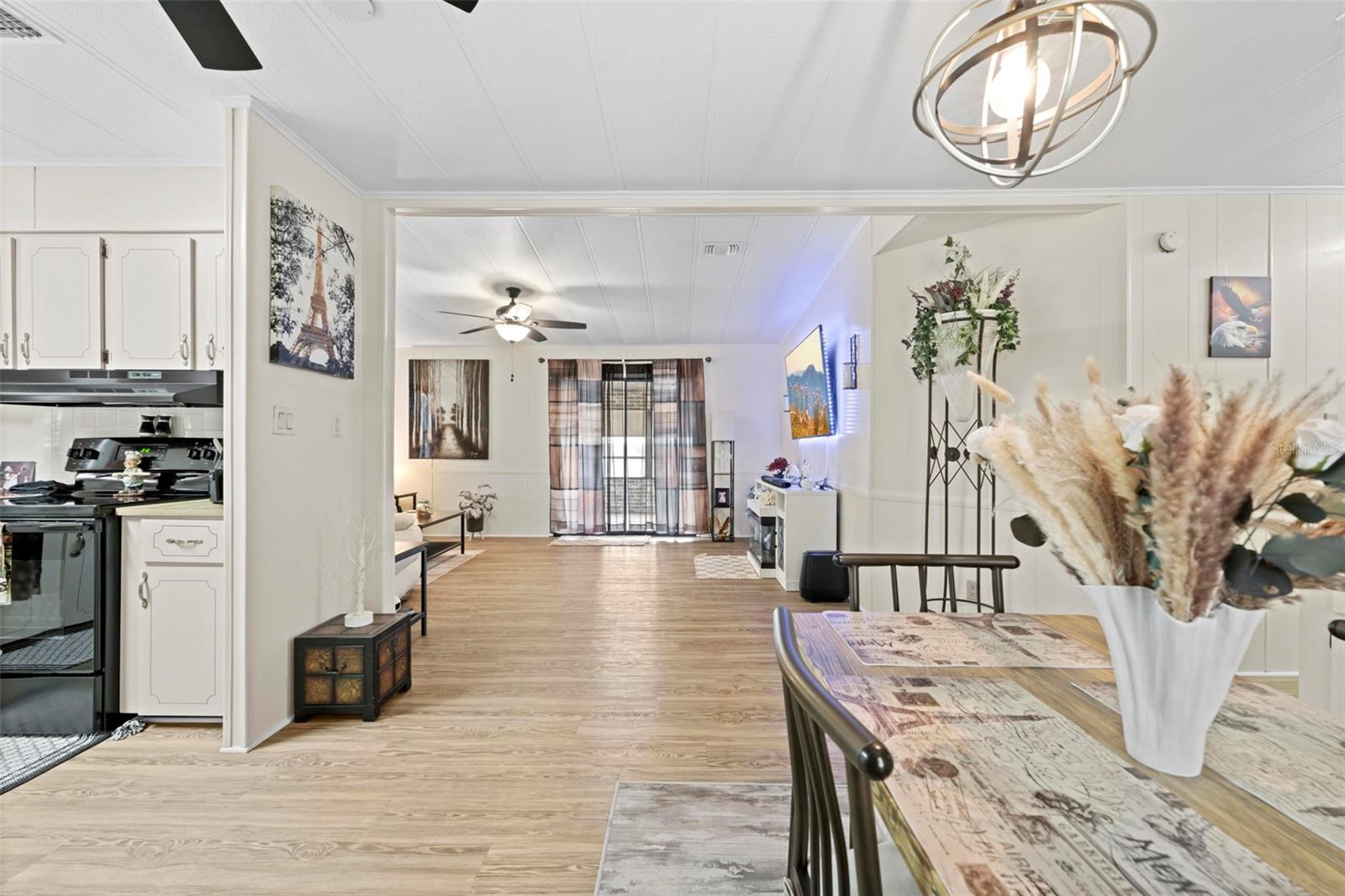 Image 19 of 38 For 14274 Sandhurst Street