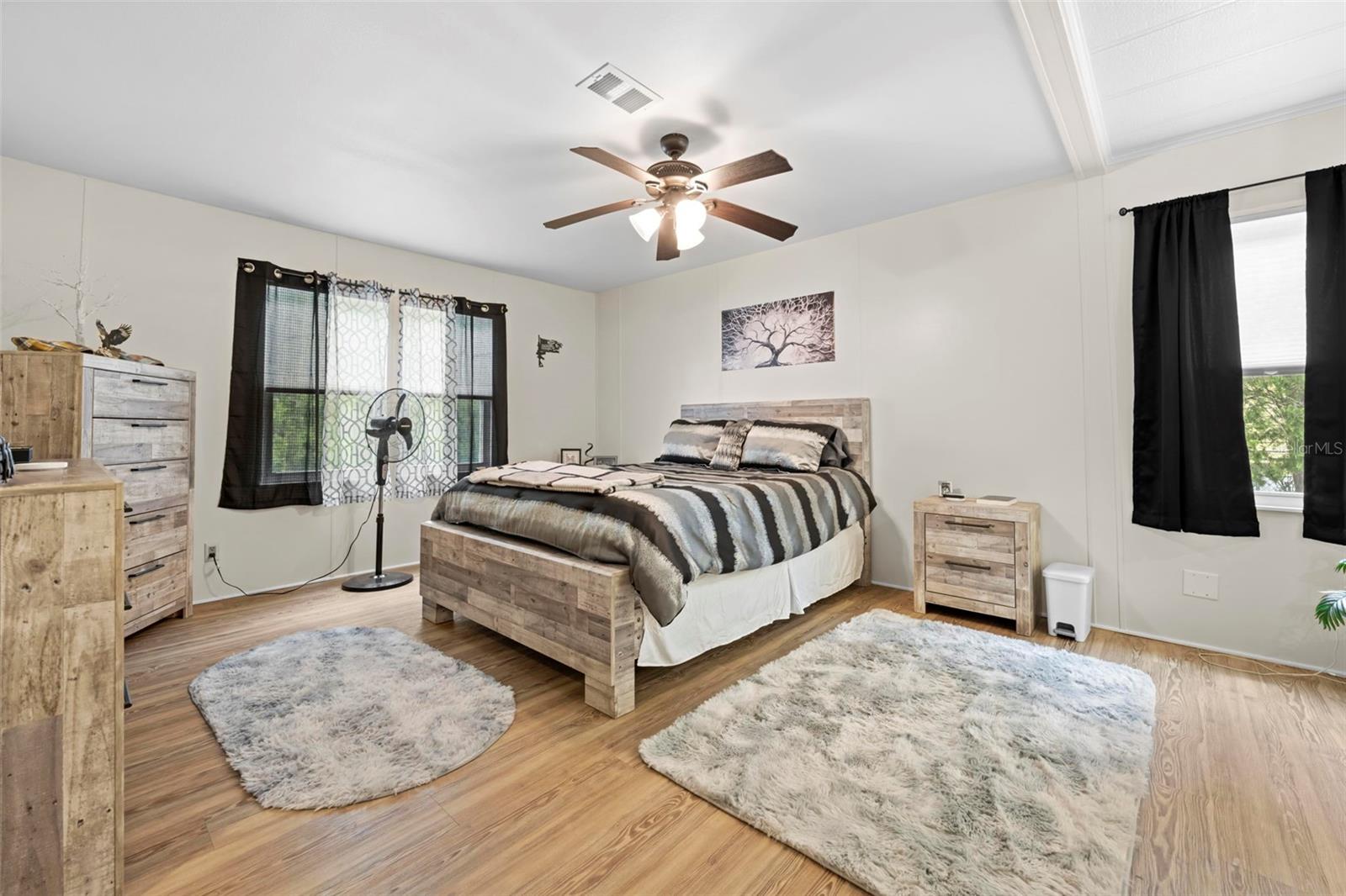 Image 2 of 38 For 14274 Sandhurst Street