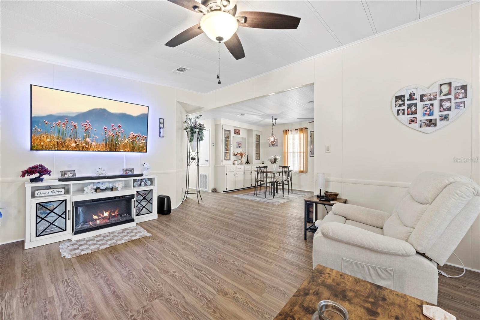 Image 24 of 38 For 14274 Sandhurst Street