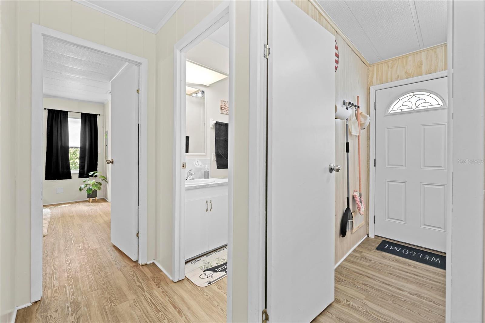 Image 33 of 38 For 14274 Sandhurst Street