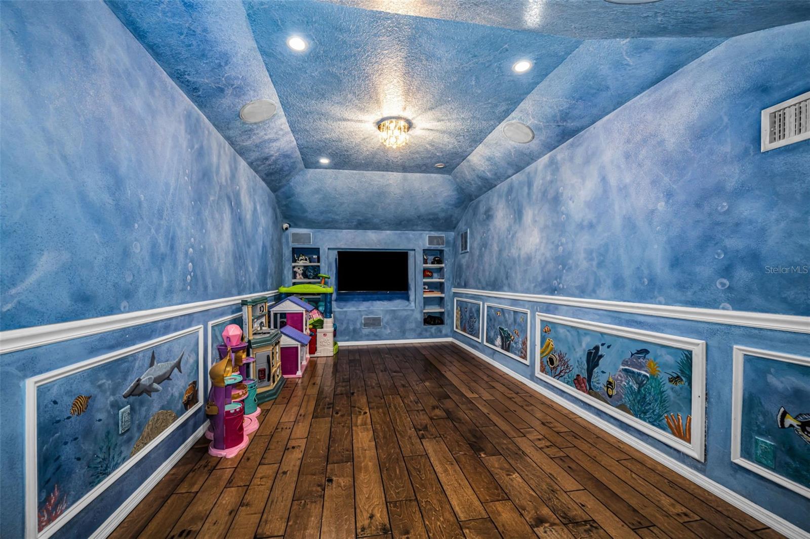 Image 58 of 99 For 10706 Ruffino Court