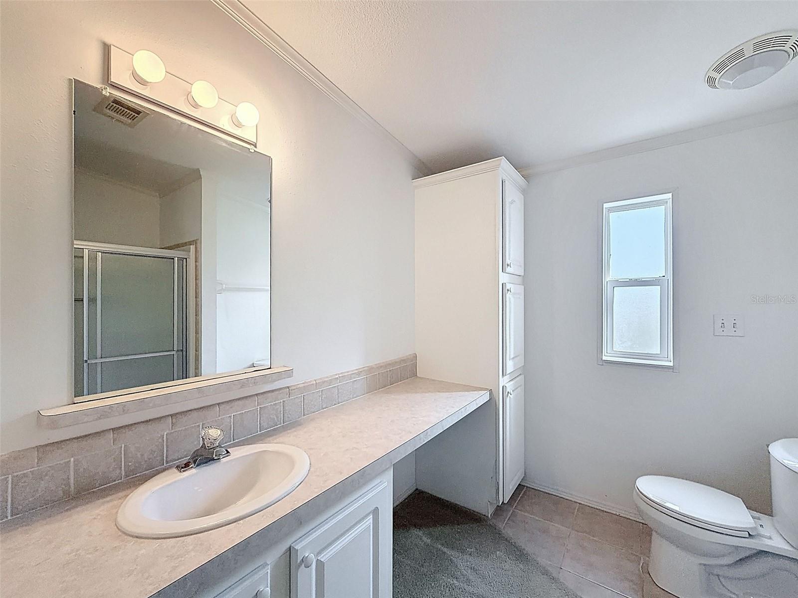 Image 31 of 67 For 13925 Sanddollar Lane