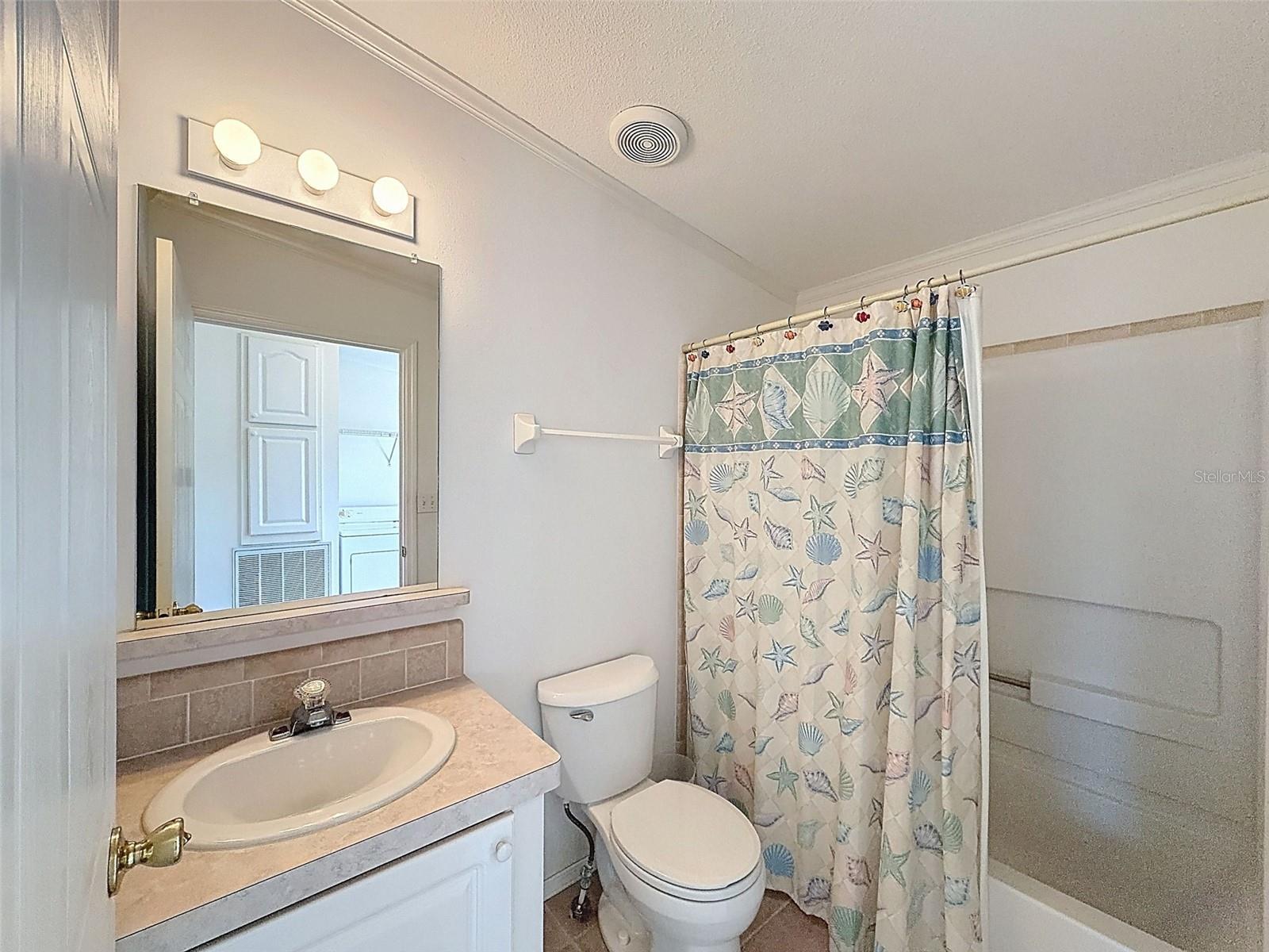 Image 39 of 67 For 13925 Sanddollar Lane