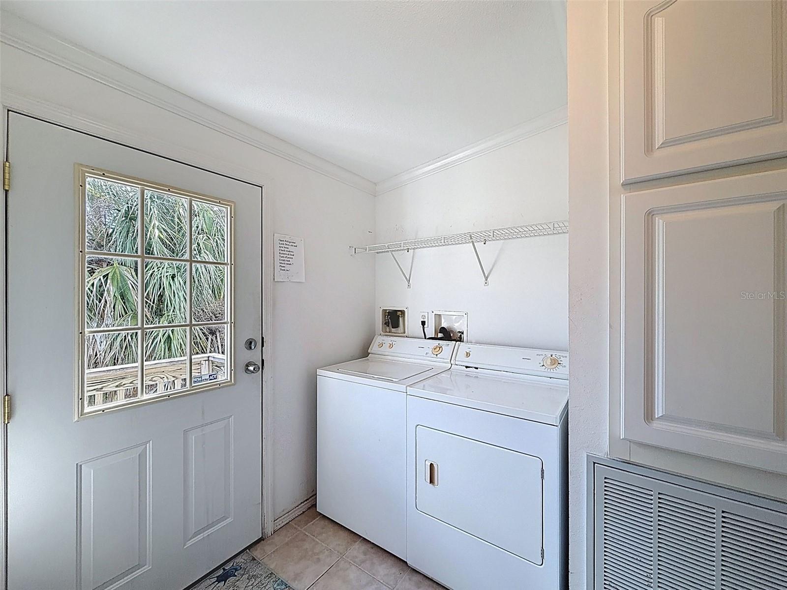 Image 42 of 67 For 13925 Sanddollar Lane