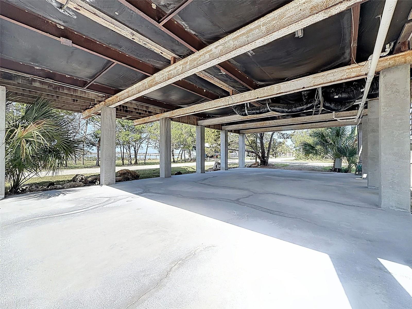 Image 44 of 67 For 13925 Sanddollar Lane