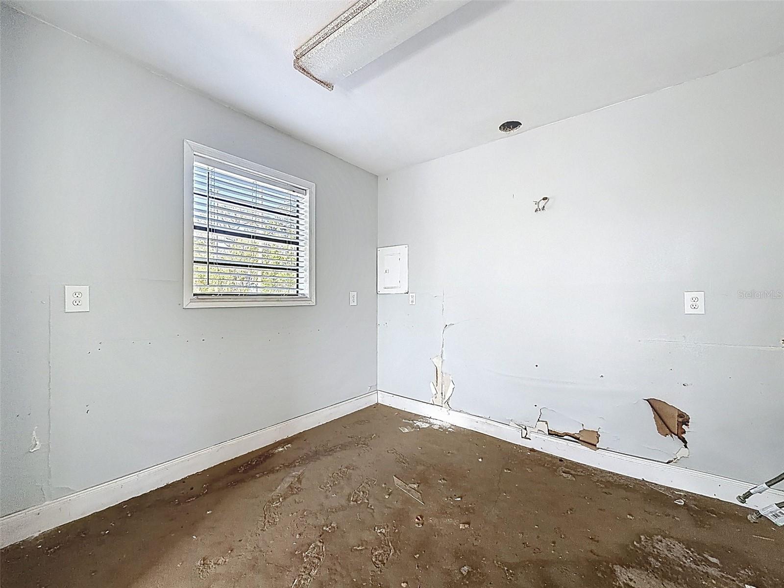 Image 53 of 67 For 13925 Sanddollar Lane