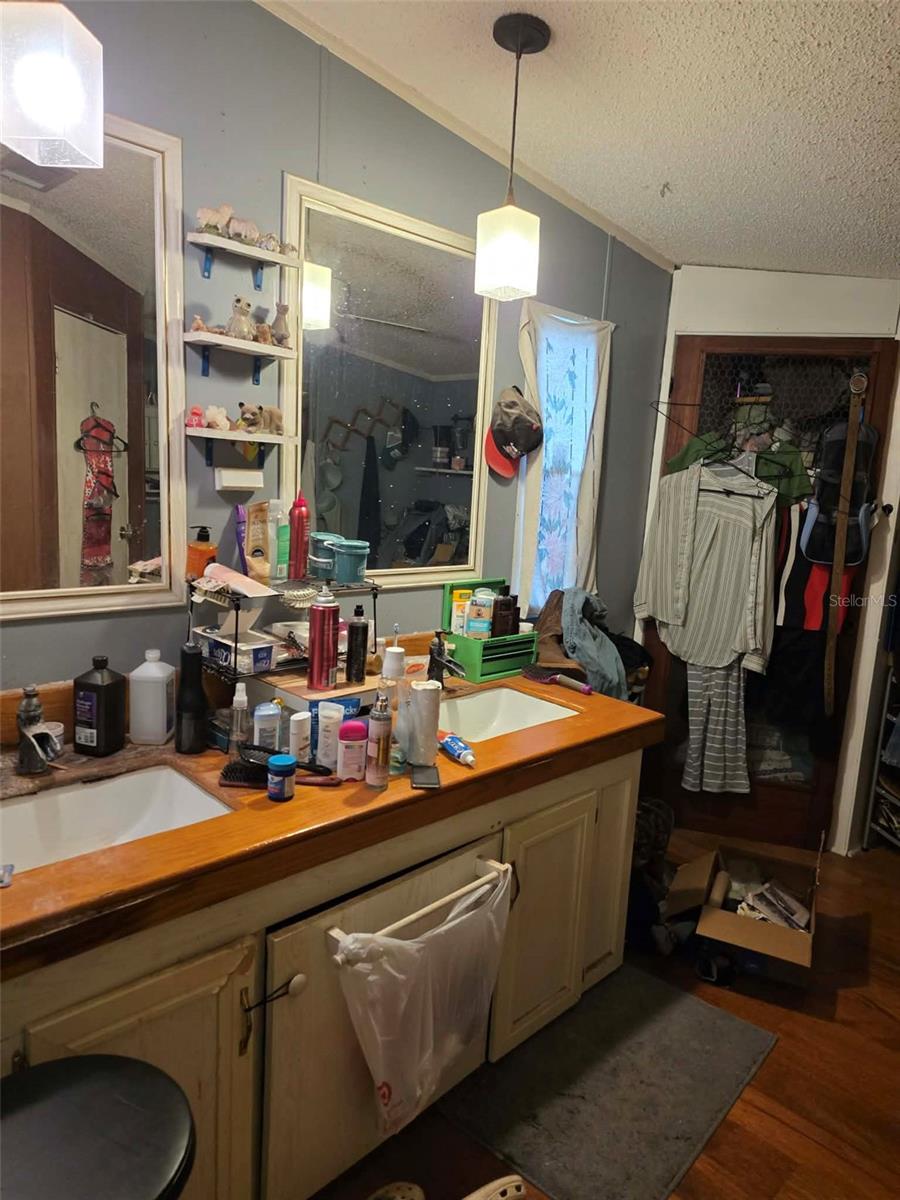 Image 25 of 32 For 25250 Richbarn Road