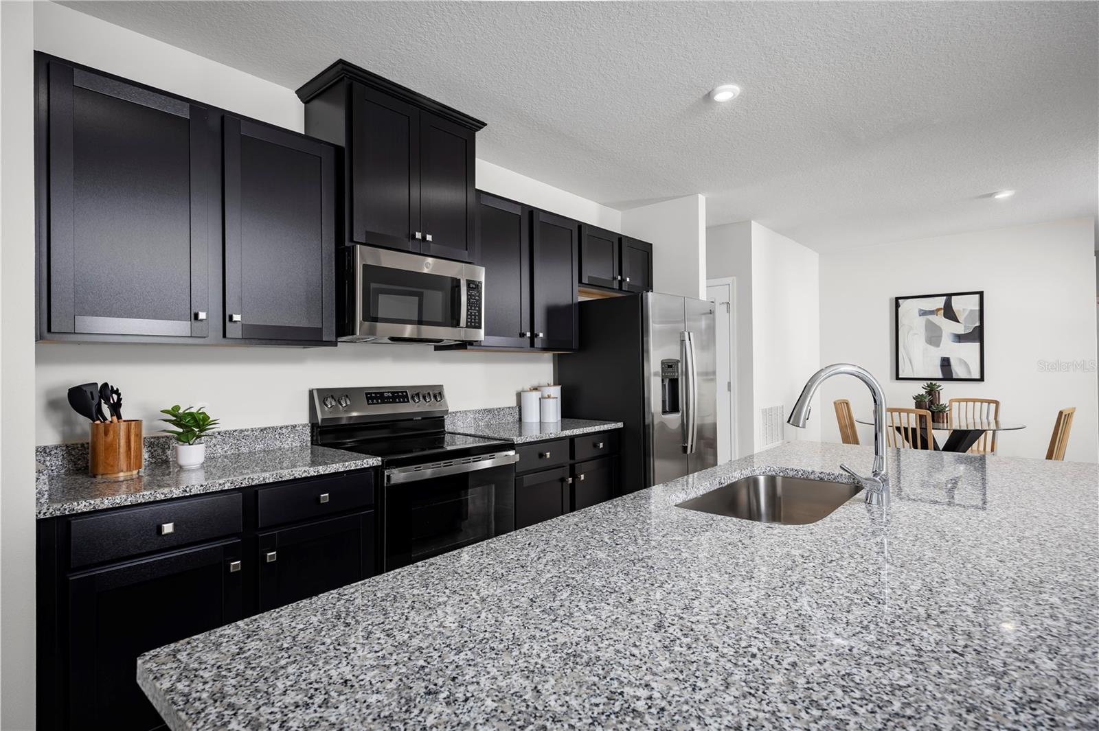 Image 7 of 15 For 6944 Sundial Drive