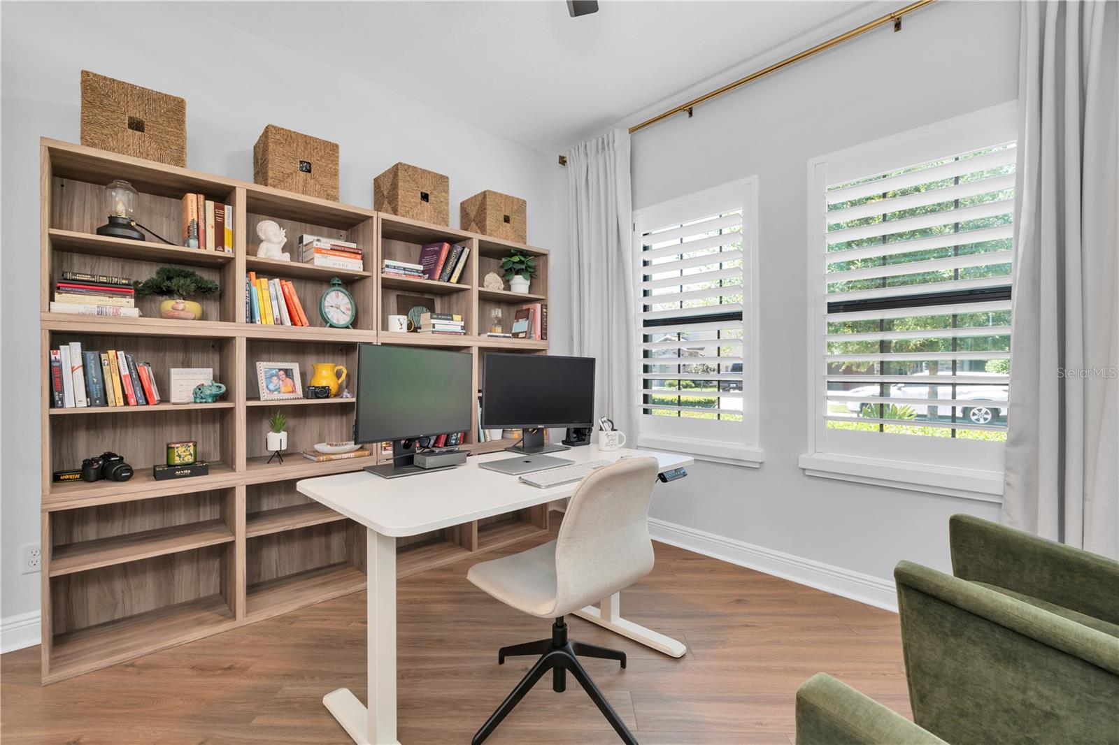 Image 25 of 53 For 3940 Woods Rider Loop