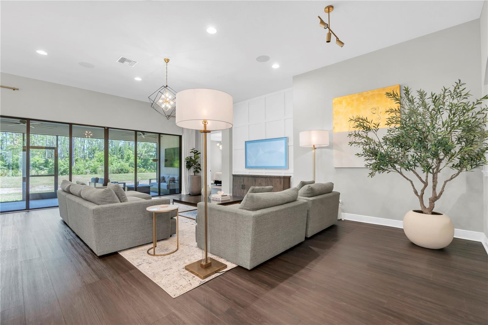 Image 4 of 53 For 3940 Woods Rider Loop