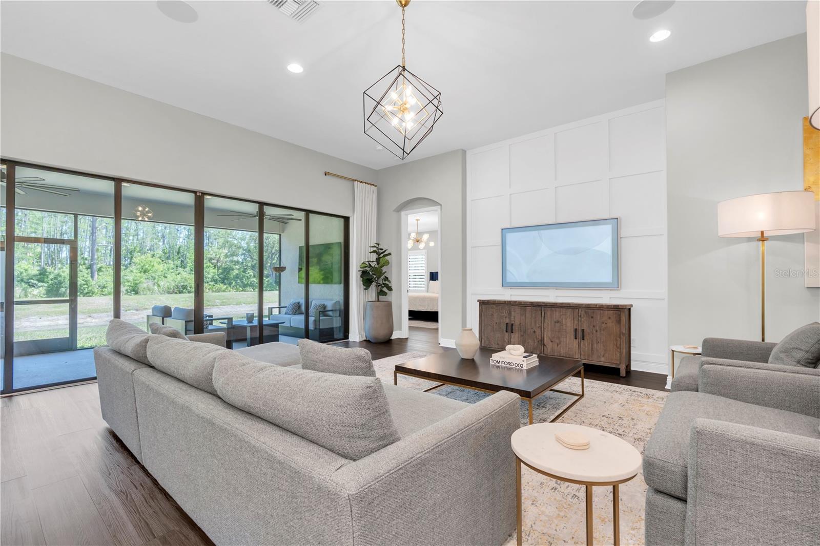 Image 5 of 53 For 3940 Woods Rider Loop