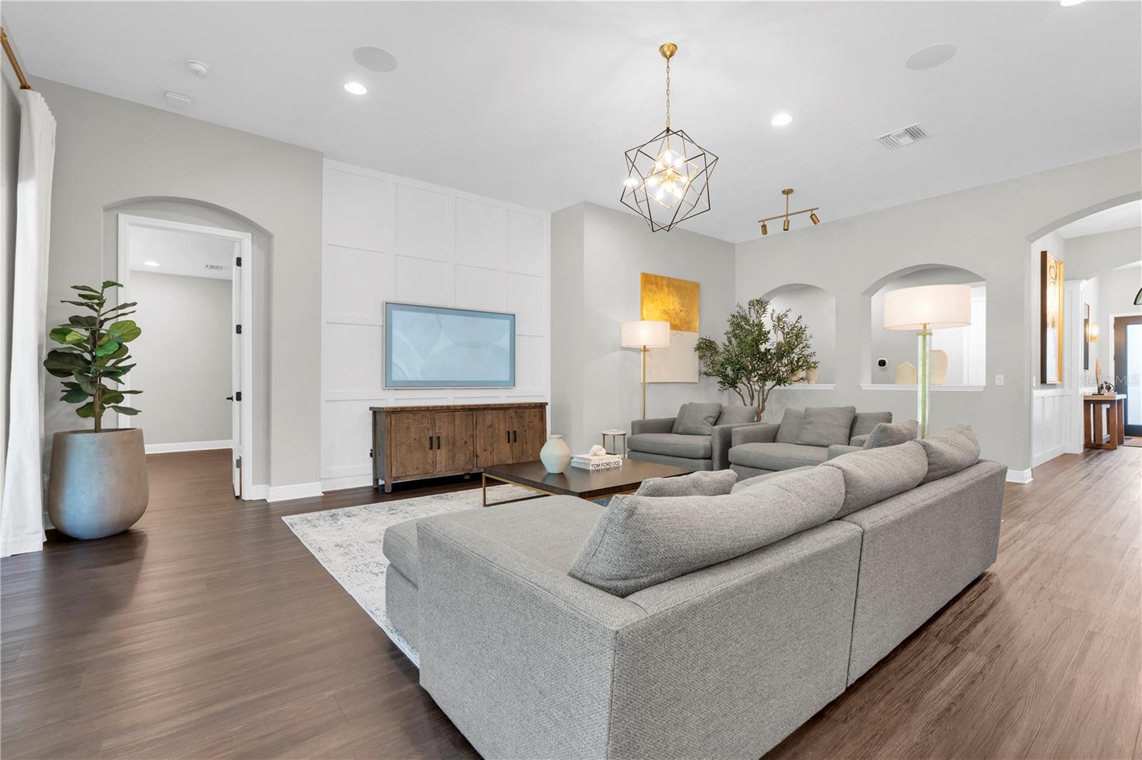 Image 6 of 53 For 3940 Woods Rider Loop