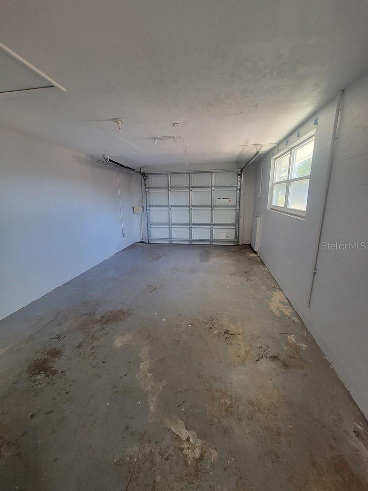 Image 15 of 17 For 10225 Gardenia Lane