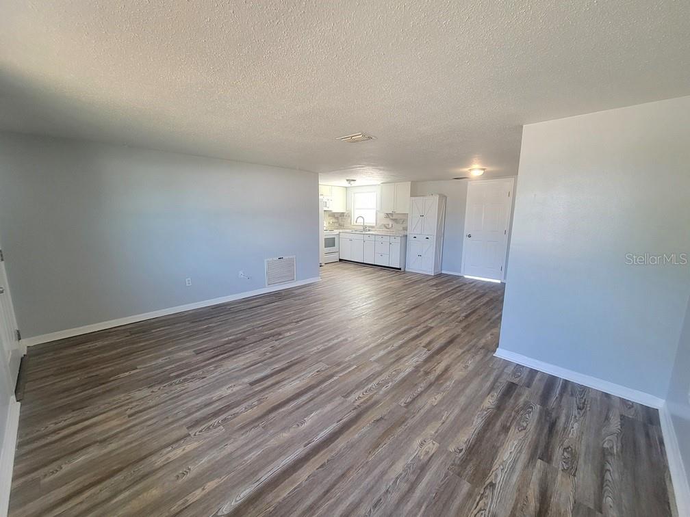 Image 3 of 17 For 10225 Gardenia Lane