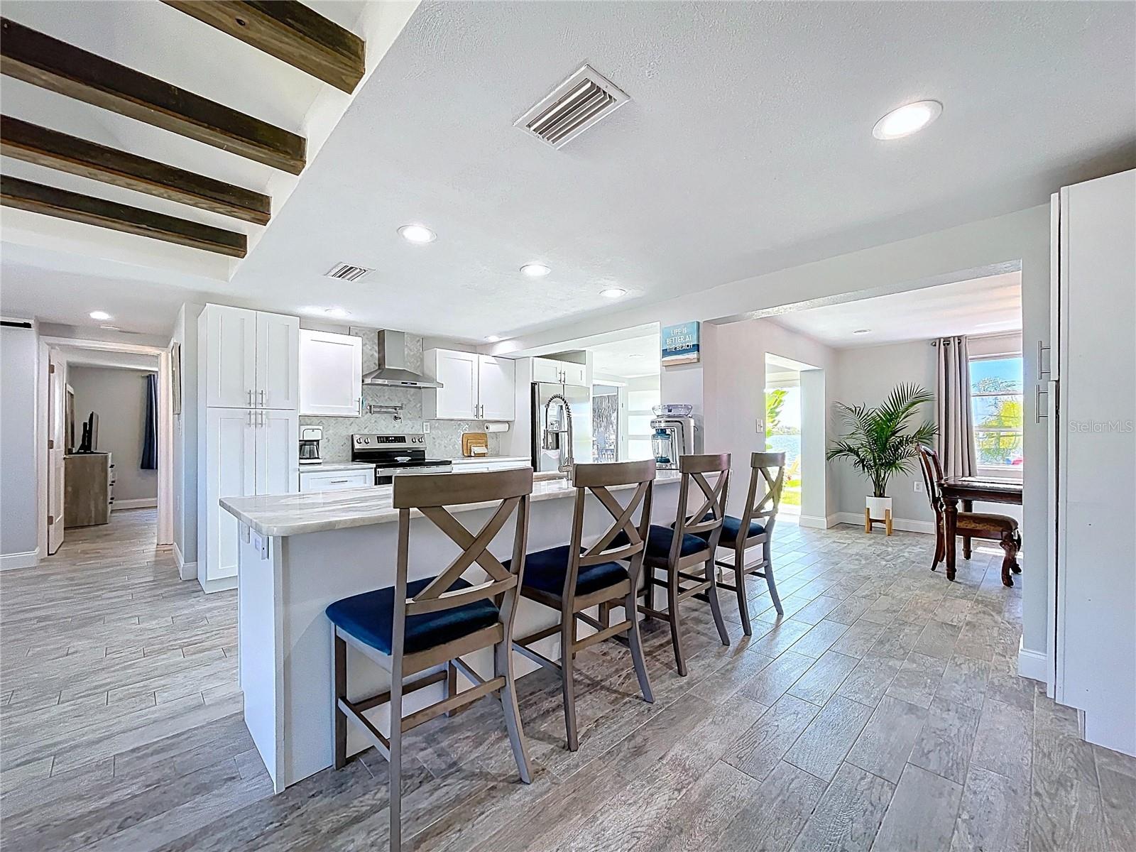 Image 13 of 89 For 4930 Bay Park Drive