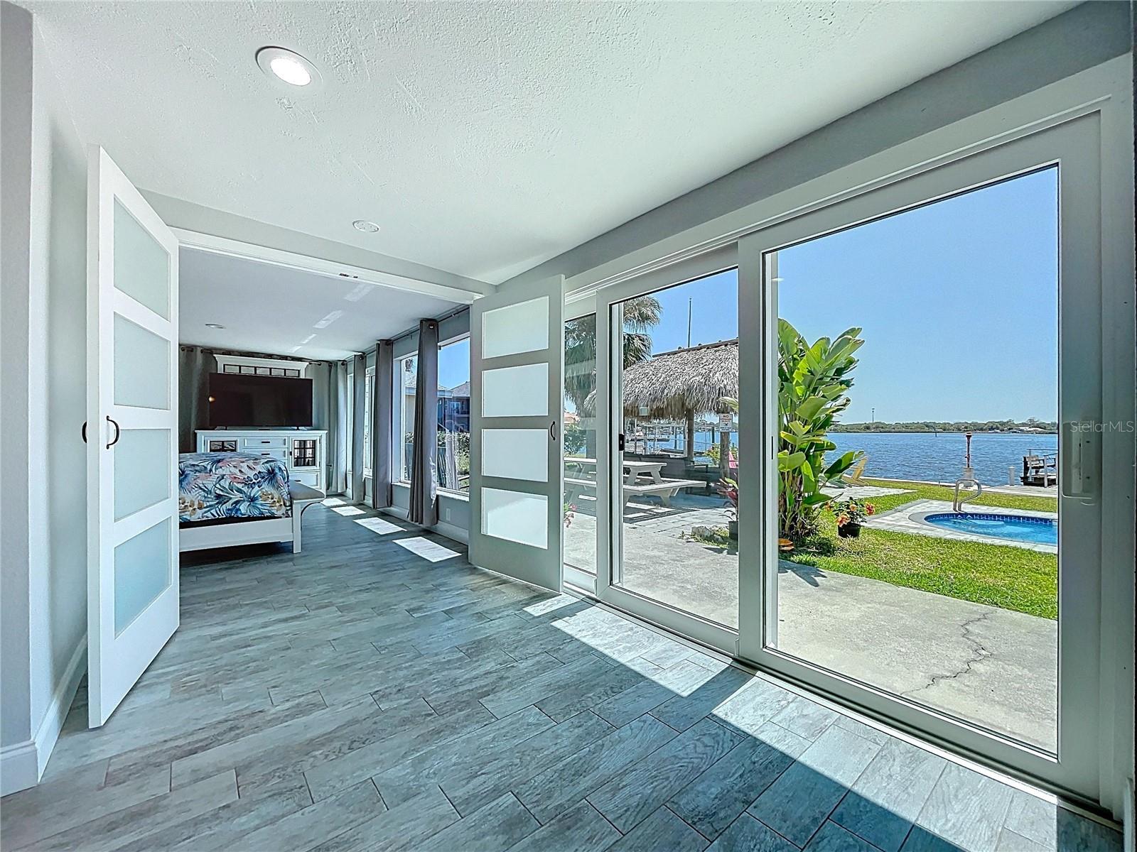 Image 21 of 89 For 4930 Bay Park Drive