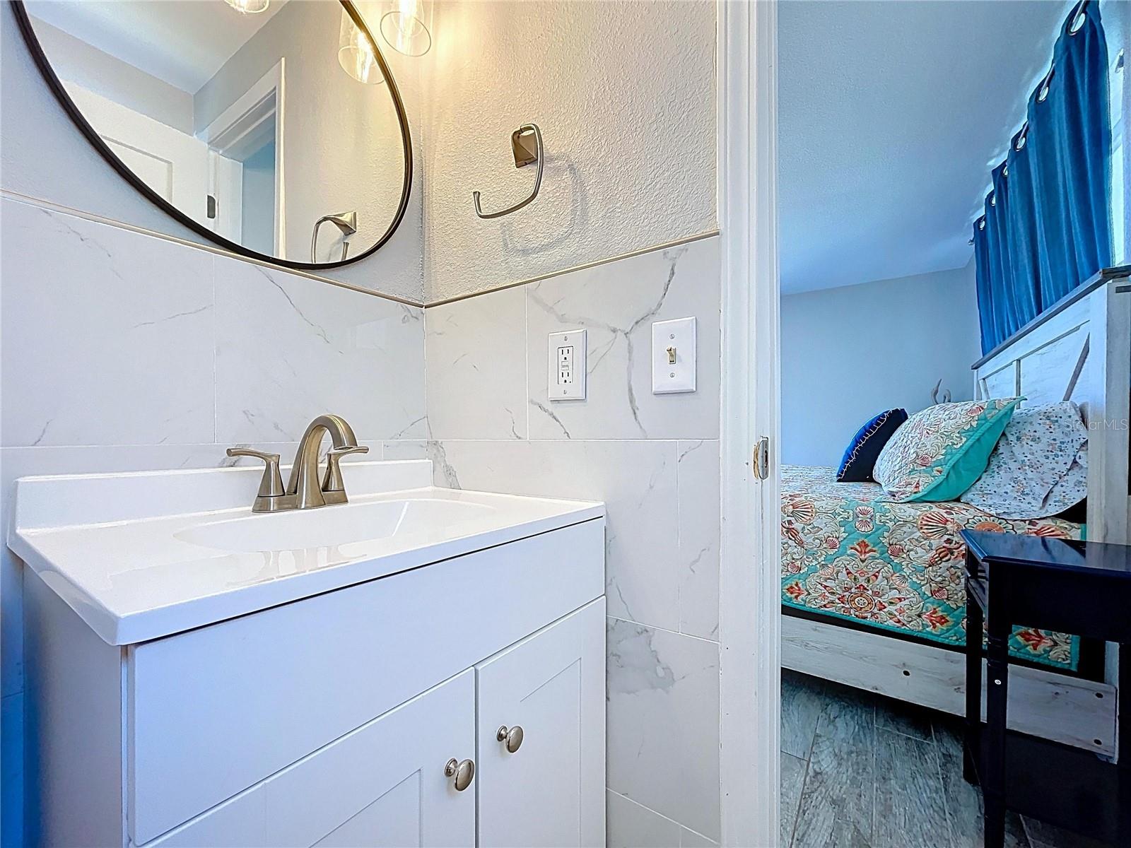 Image 33 of 89 For 4930 Bay Park Drive