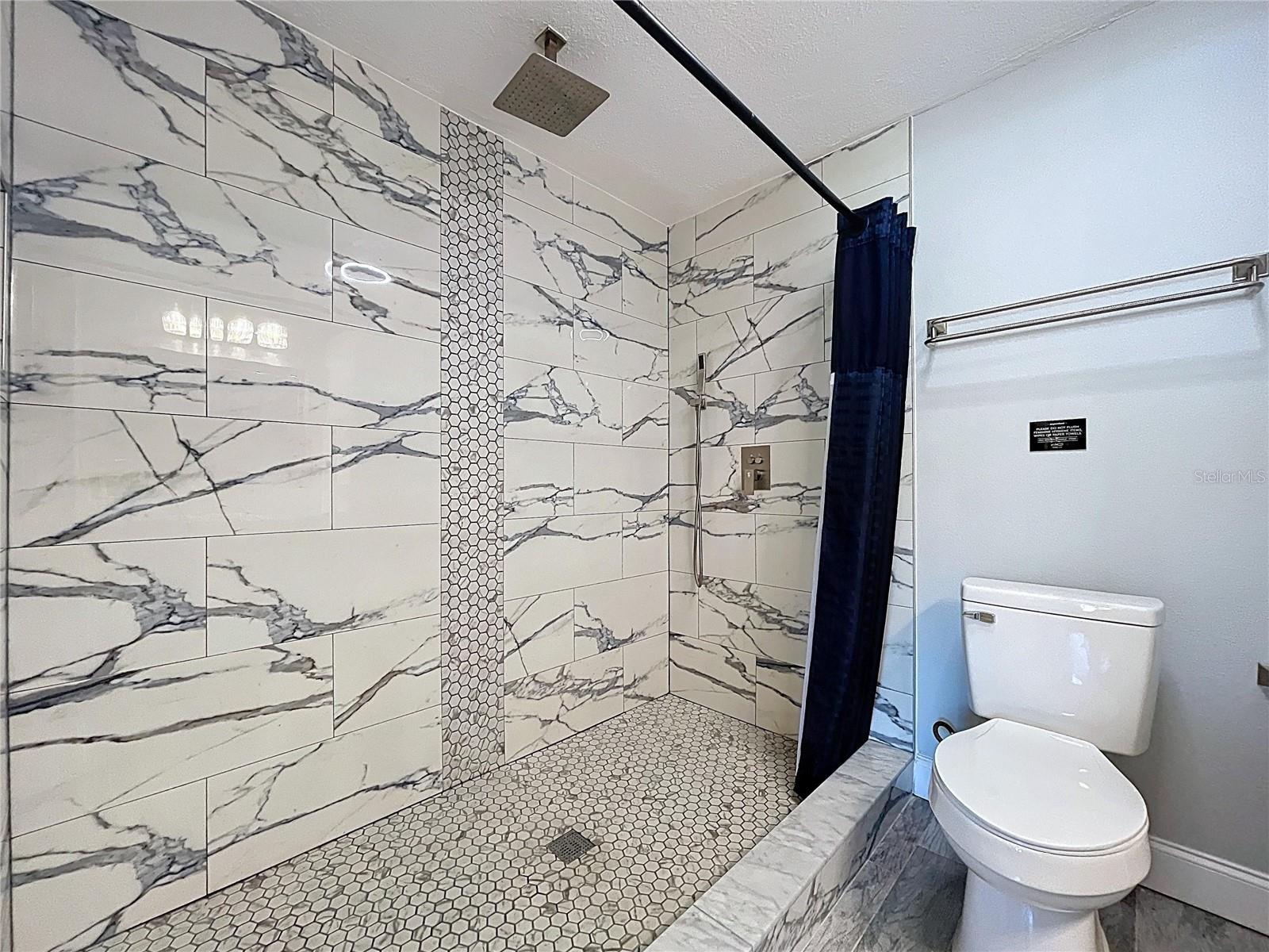 Image 42 of 89 For 4930 Bay Park Drive