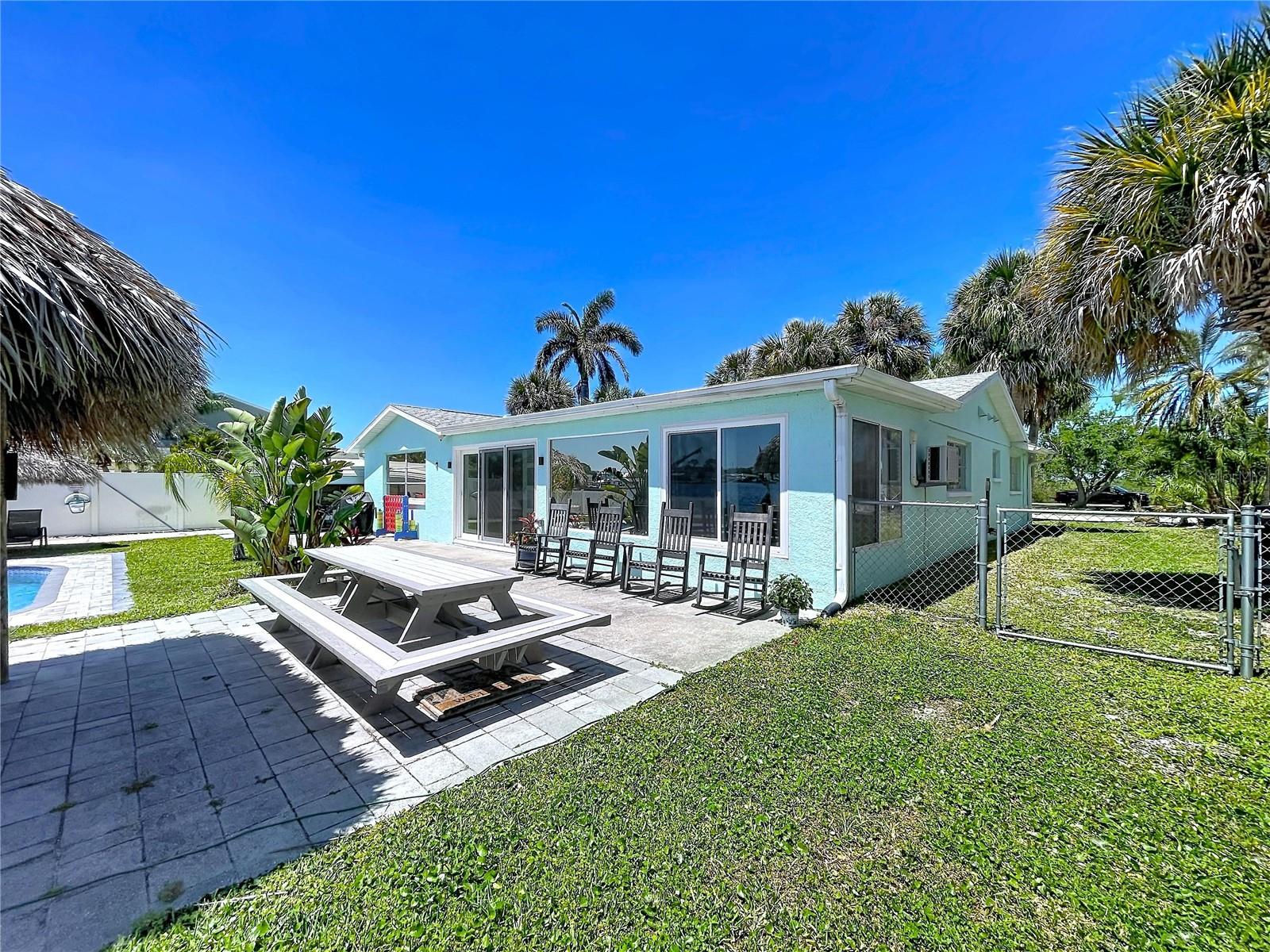 Image 57 of 89 For 4930 Bay Park Drive